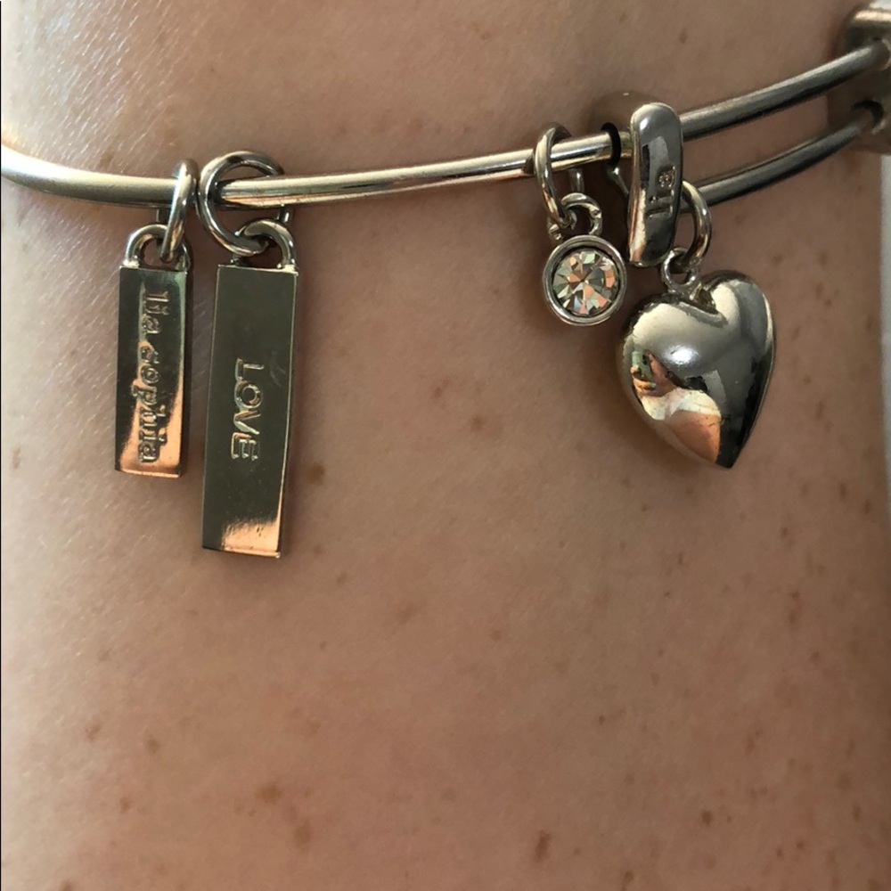 NWOT Bangle Bracelet